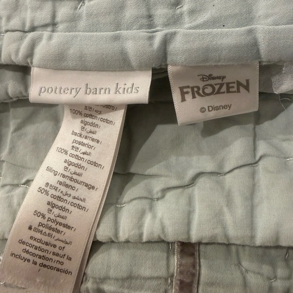 ❄️Pottery Barn Kids Disney "Frozen" Toddler/Crib Quilt❄️ - Picture 3 of 3